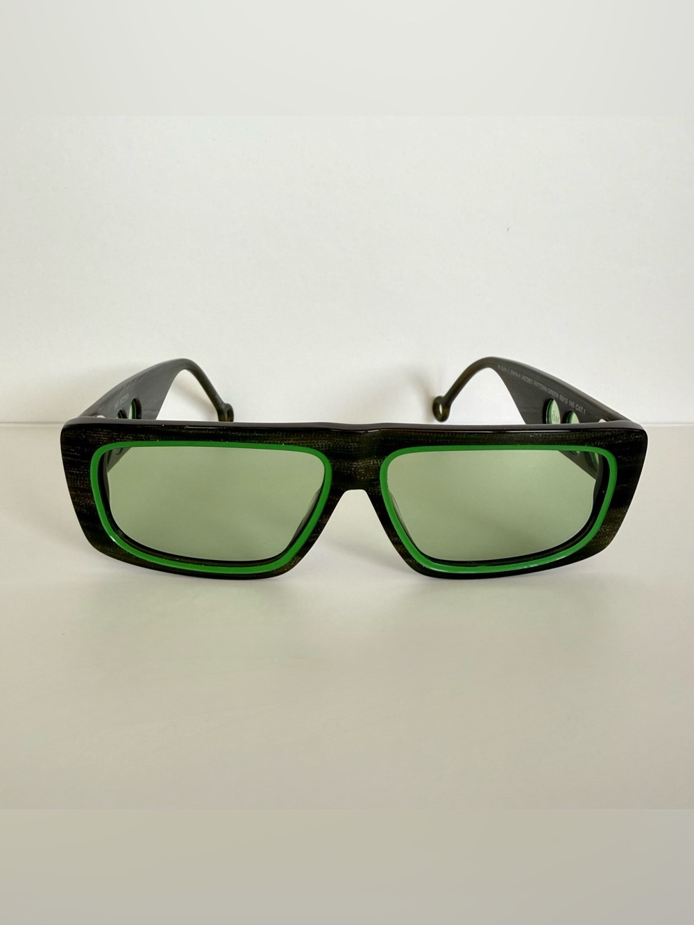NEW!!! MO European brand sunglasses Retail 350$